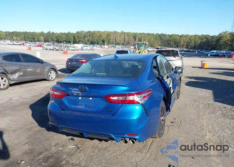 2020 Toyota Camry Se z USA, uszkodzony, nr VIN 4T1M11AK9LU321855